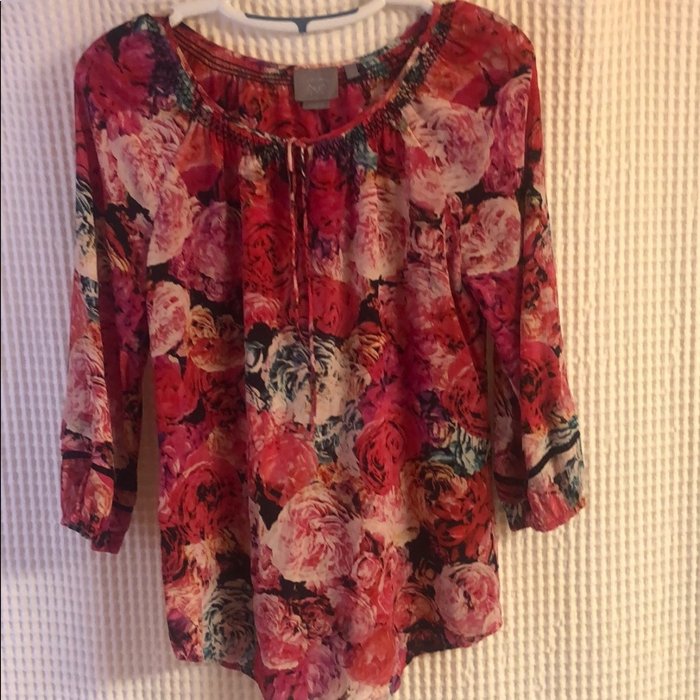 Anthropologie silk floral blouse. Small.